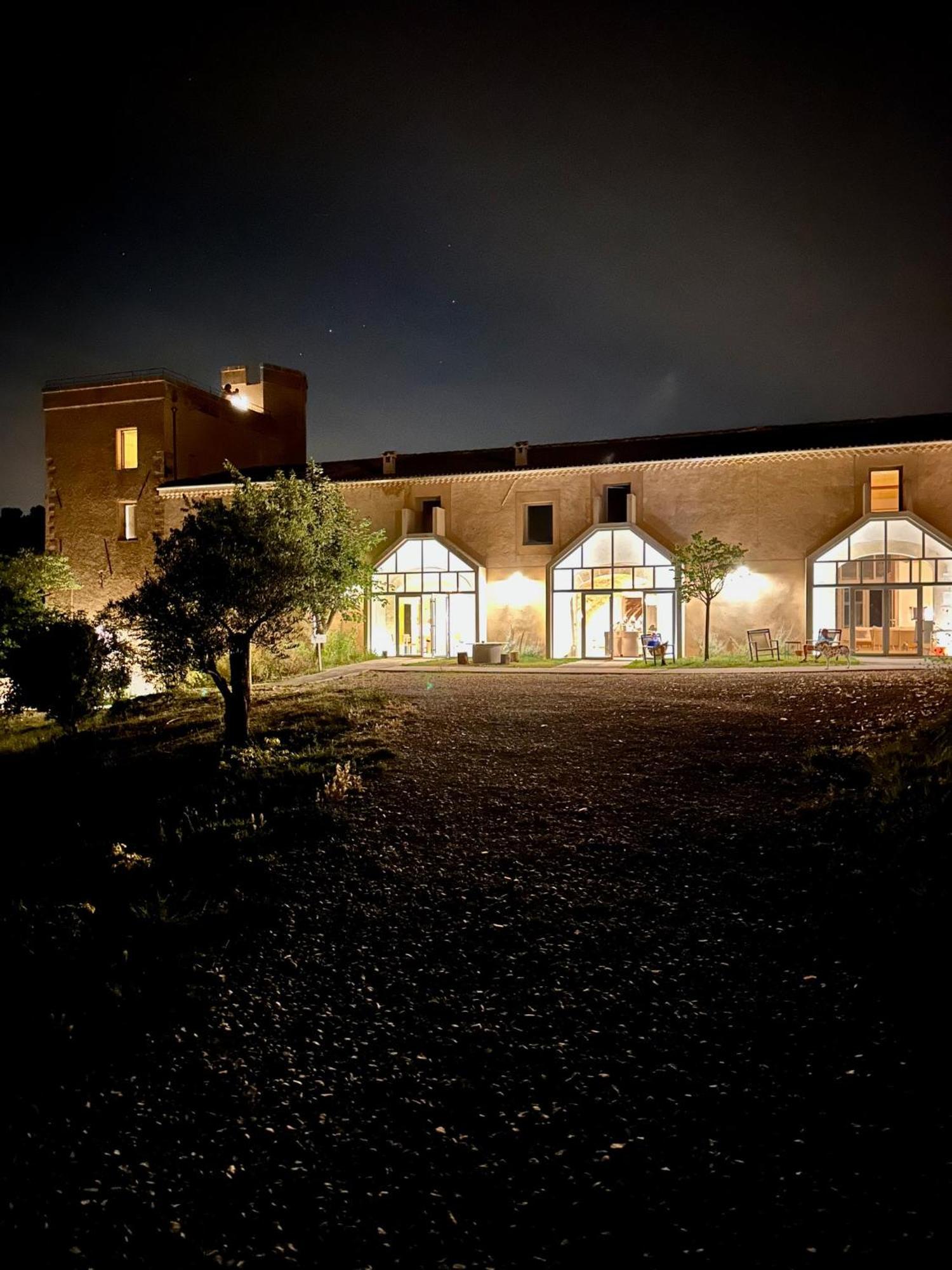 Domaine La Ferme Hi Bride Bed and Breakfast Villelaure Eksteriør billede
